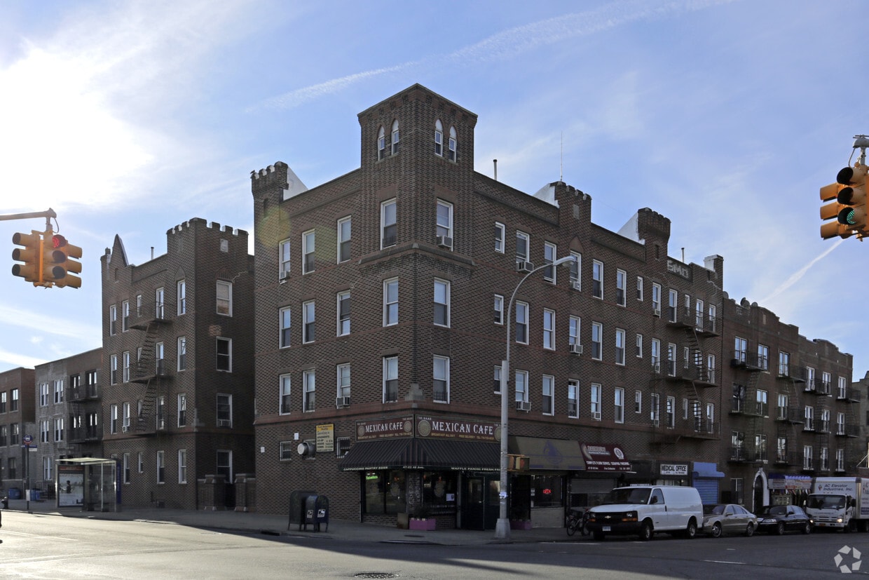 4802 48th St, Woodside, NY 11377 Apartments in Woodside, NY