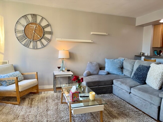 Building Photo - 655 W Irving Park Rd