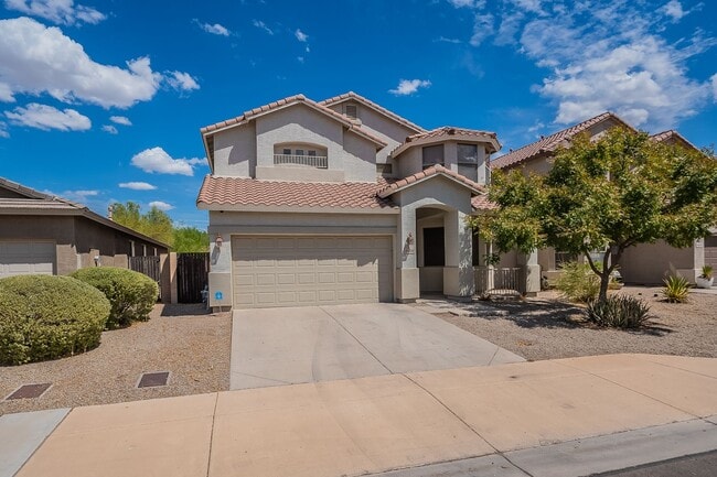 Building Photo - Stunning Two Story in Laveen!