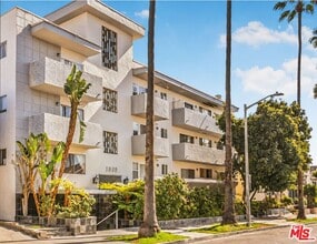 Building Photo - 1030 N Orange Grove Ave