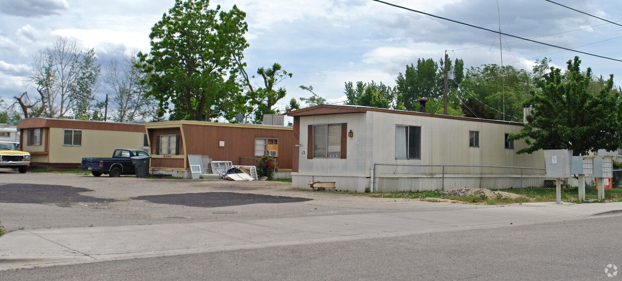 Building Photo - Parkway 43