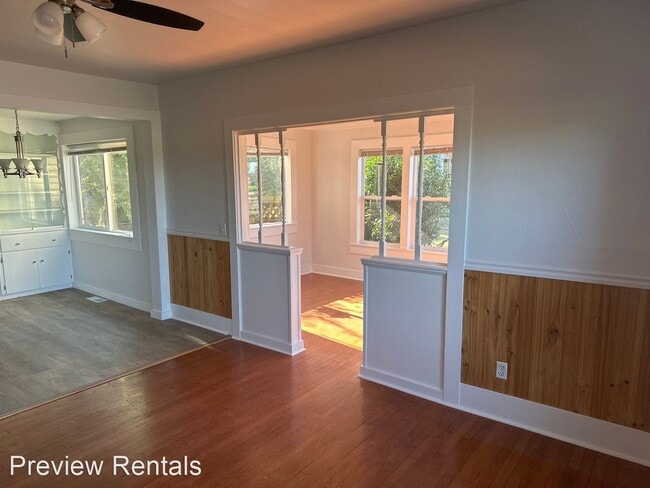 Building Photo - 5 br, 2 bath House - 748 North Burlington ...