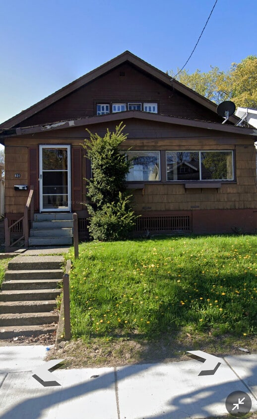 831 Ridgeway Ave, Rochester, NY 14615 House Rental in Rochester, NY