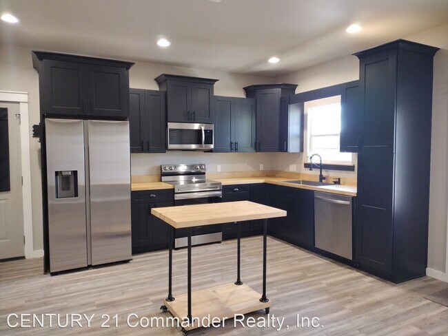 Foto del edificio - 3 br, 2 bath House - 2704 E 1st Ct