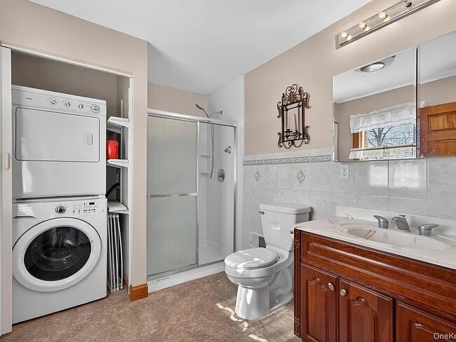 Building Photo - 2 Thomas Jefferson Pl