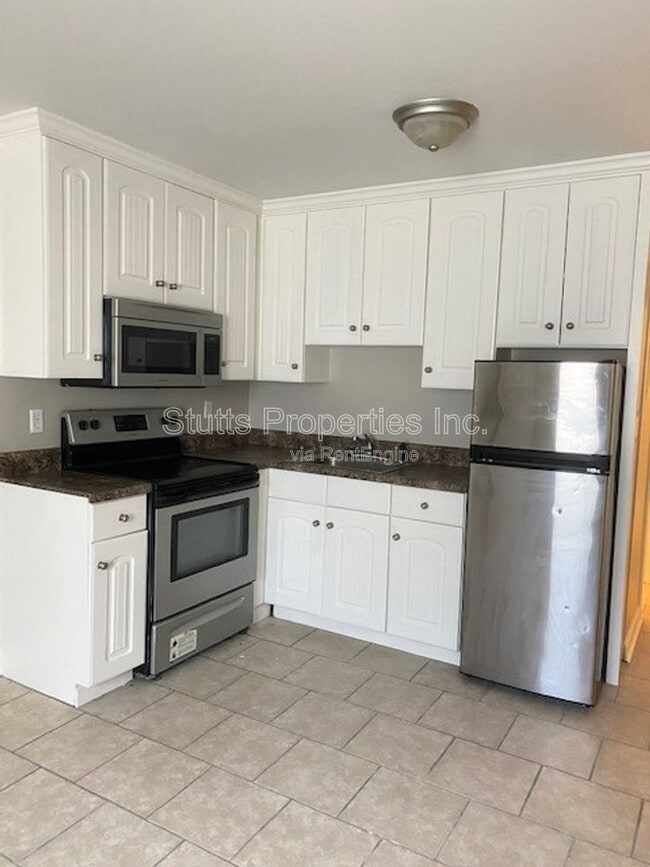 Foto del edificio - 414 Hermitage Dr