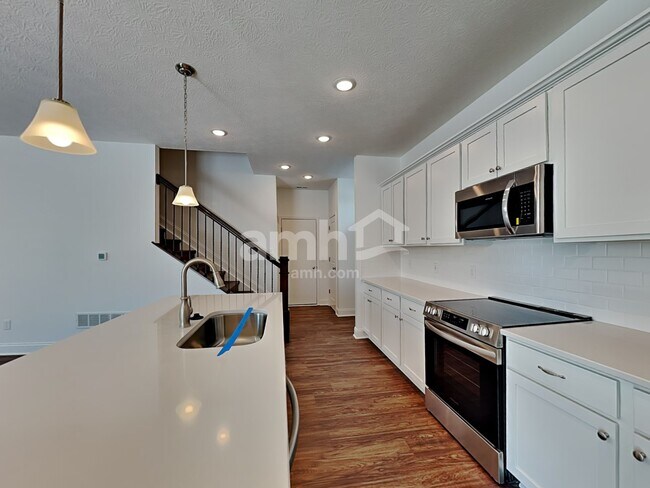 Foto del edificio - 802 Castor Ct