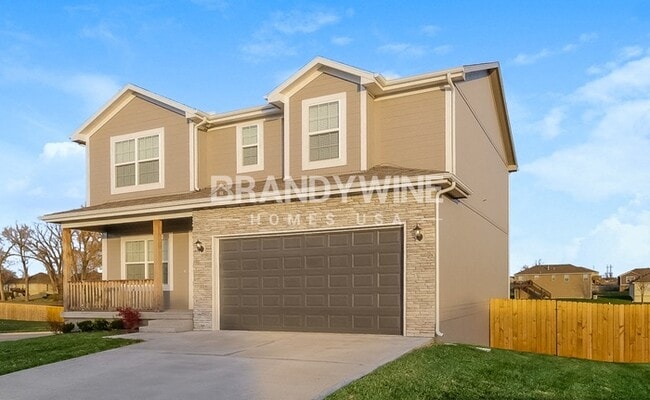 Building Photo - Apply Now! 4BED 3BATH