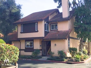 Building Photo - 7161 Rouse Ct