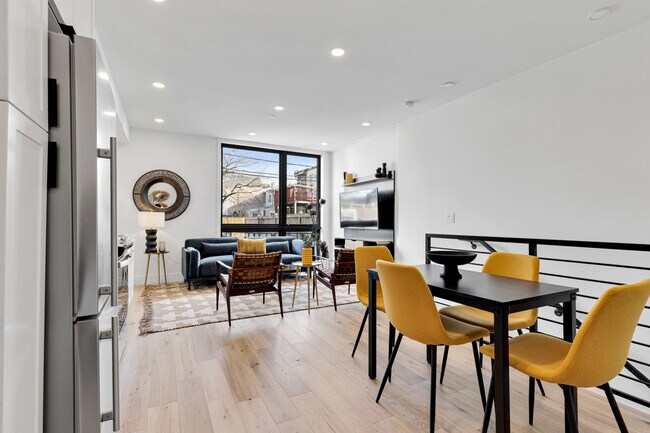 Foto del edificio - 3817 14th St NW