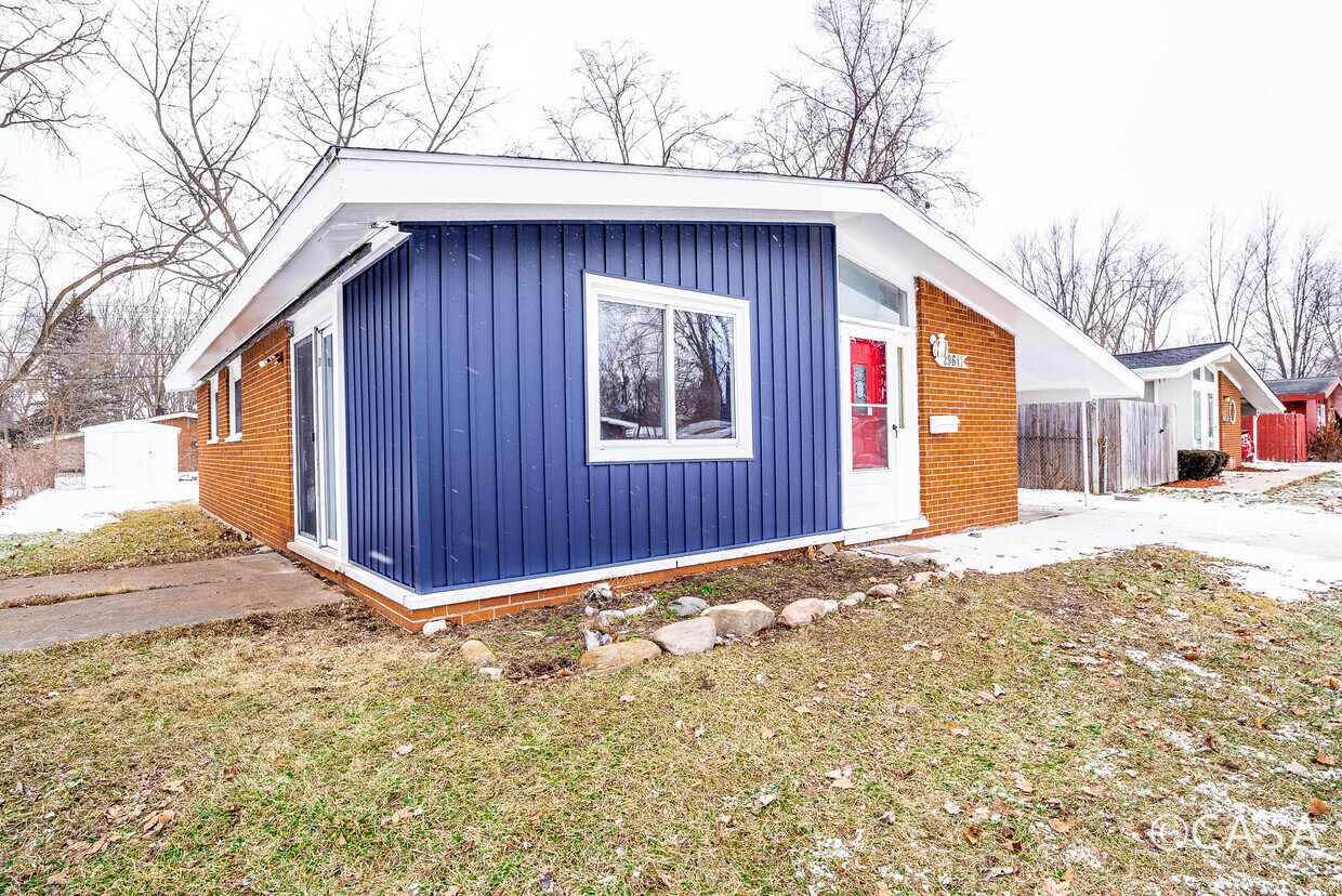 Front Exterior - 29641 Fairfax St