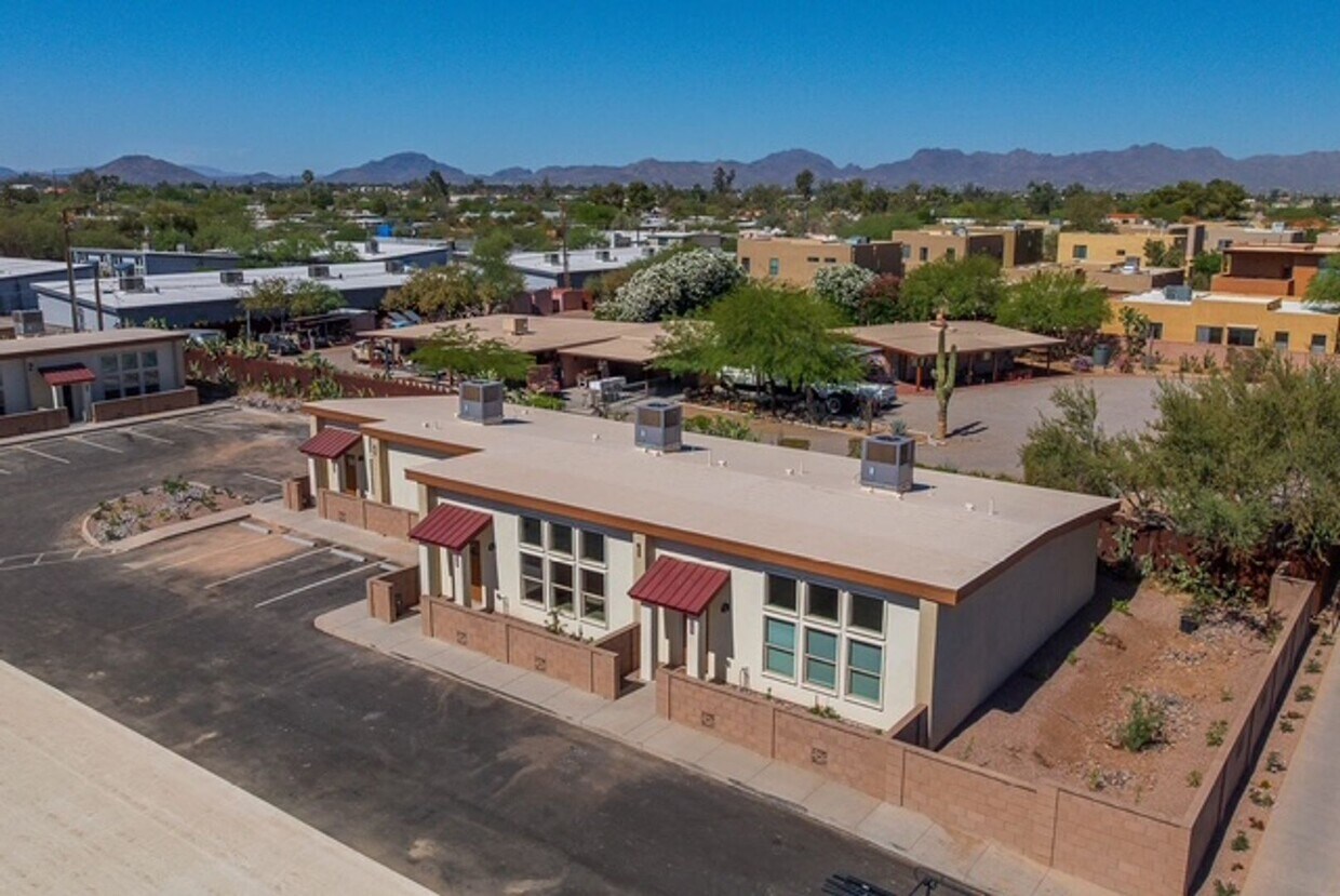 Brand New Spacious Towhouse Style 2 Bedroo... - Brand New Spacious Towhouse Style 2 Bedroo...