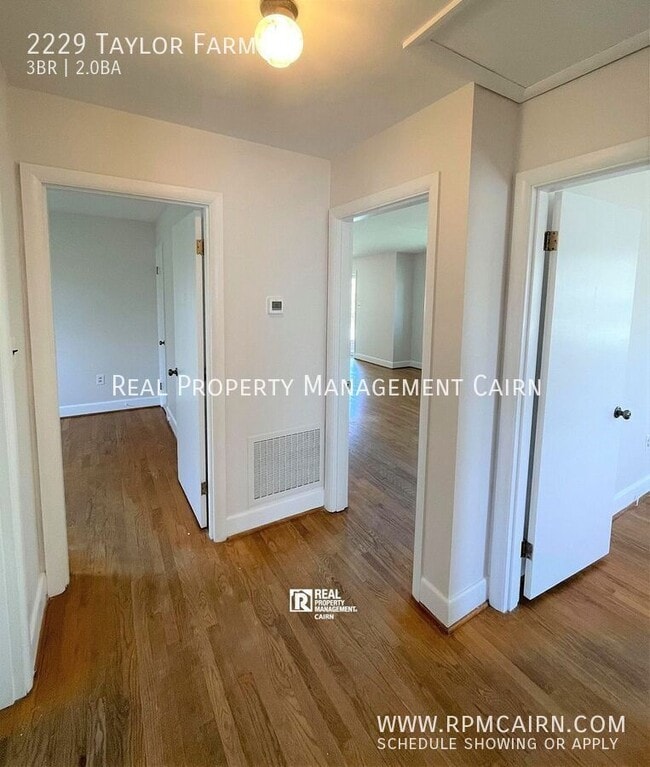 Foto del edificio - 2229 Taylor Farm Rd