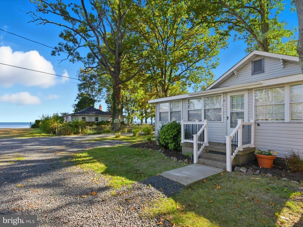 Primary Photo - 807 Beach Ave