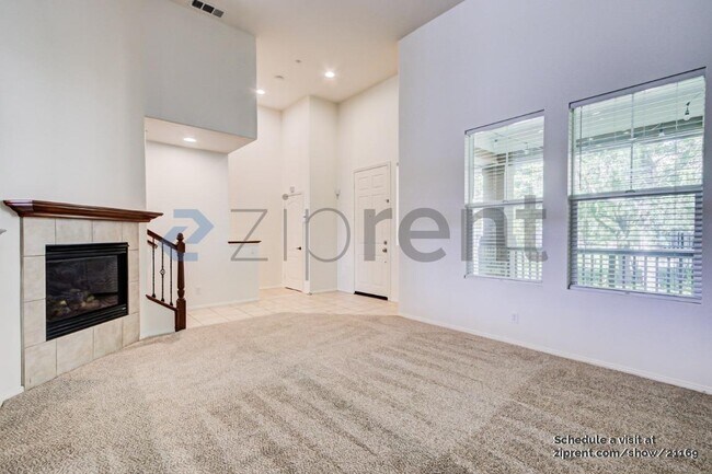 Foto del edificio - 39 Sheridan Ln