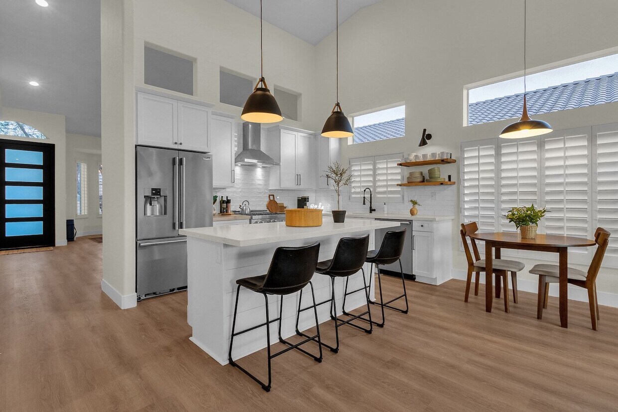 Foto principal - 3614 N Desert Oasis