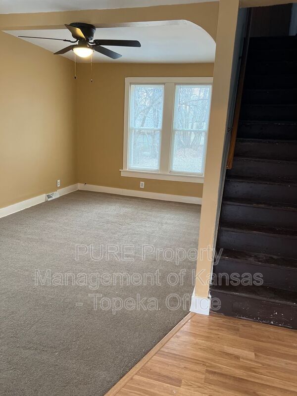 Building Photo - 1220 SW Harvey Pl