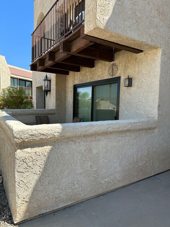 Building Photo - Unfurnished, long term, ground floor unit