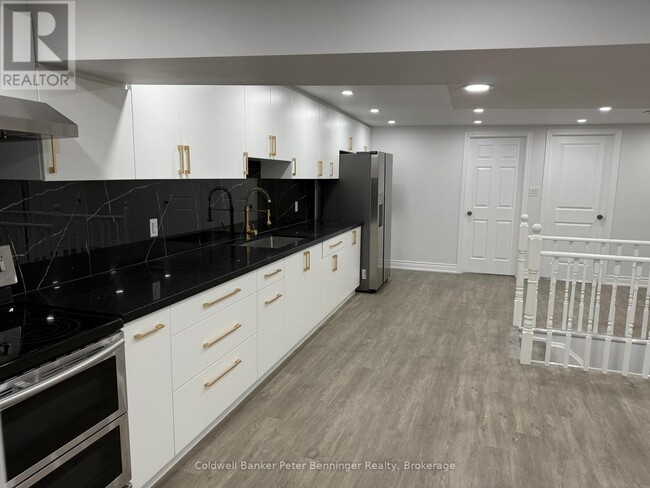 Building Photo - 214 Durham St E