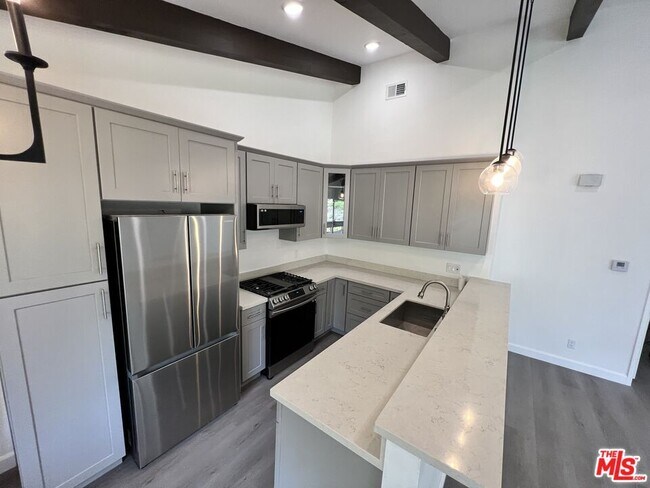 Building Photo - 2700 Cahuenga Blvd
