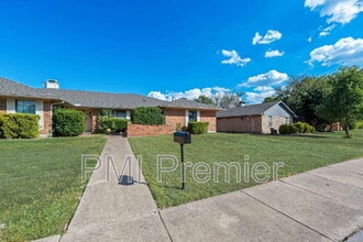 Building Photo - 4724 Berridge Ln