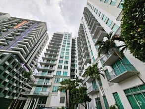 Building Photo - 300 S Australian Ave