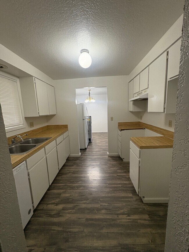 Foto del edificio - 3047 N Linda Vista Ln