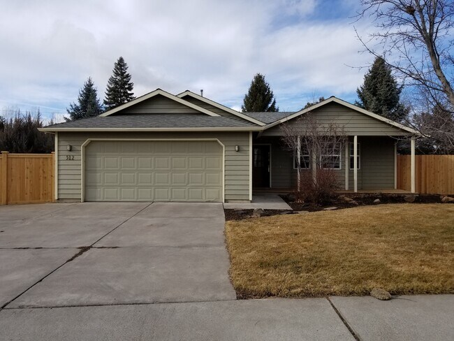 Foto del edificio - Single level home close to Old Mill & Blakely Park