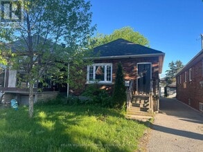 Building Photo - 111 Clovelly Ave