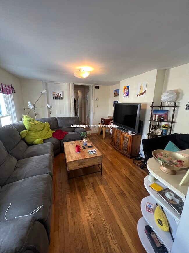 Foto del edificio - 28A Cherry St