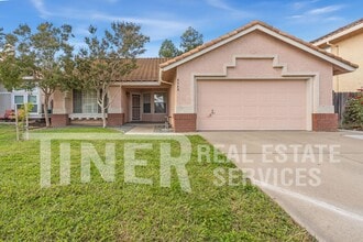 Building Photo - 8948 Warmsprings St