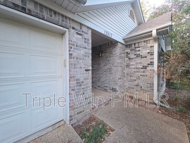 Building Photo - 12512 Woodbury Dr