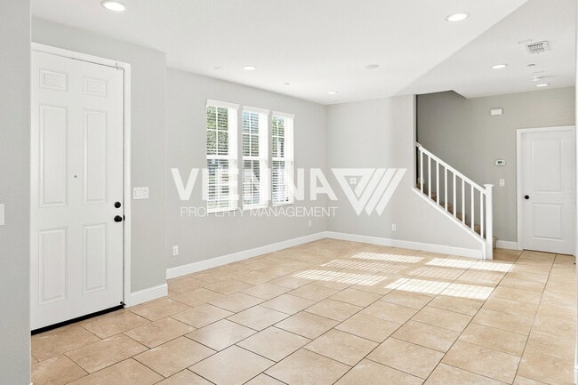 Building Photo - 310 Colner Cir
