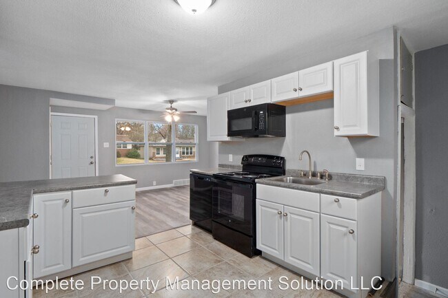 Building Photo - 3 br, 1 bath House - 50 Lynn Meadows Ln