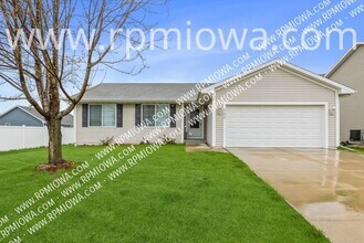 Building Photo - 908 SW 47th Cir
