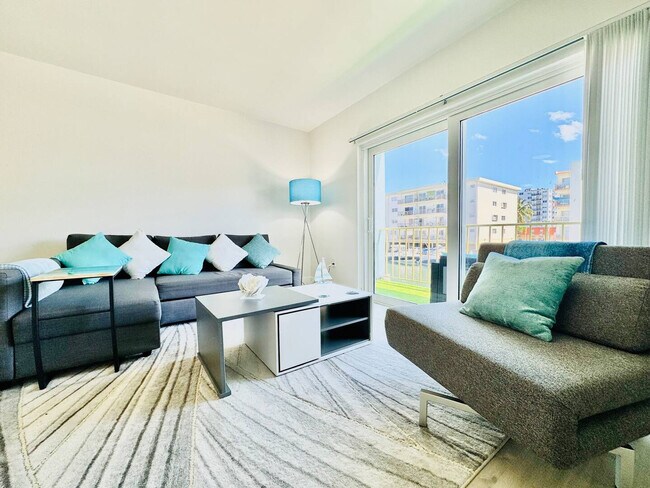 Foto del edificio - 3626 NE 168th St