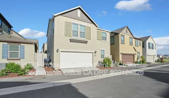 Building Photo - 7507 Clear Lake Aly