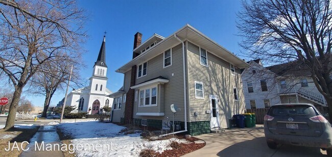 Foto del edificio - 900 Cherry St