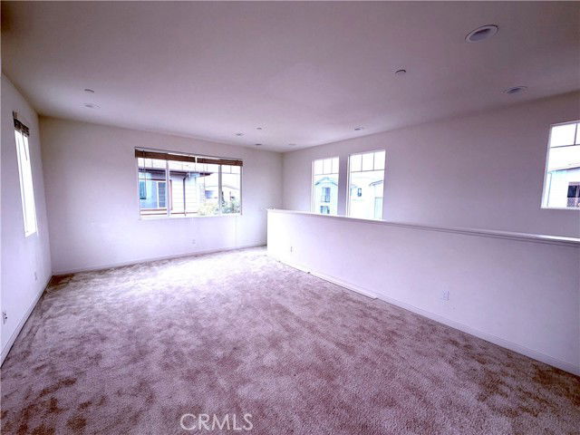 Building Photo - 148 Stage