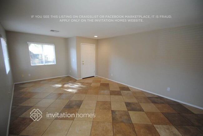 Foto del edificio - 6040 W Wood St