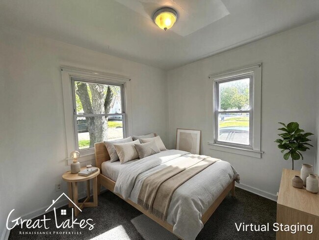 Foto del edificio - Charming 3 Bedroom 1 Bathroom now available for rent