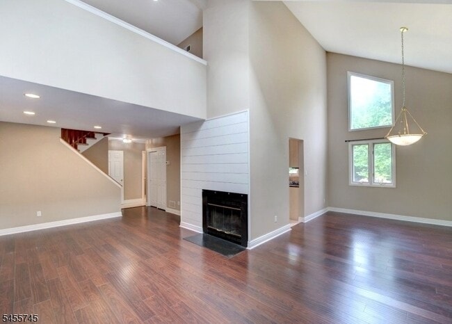 Building Photo - 34 Fowler Dr