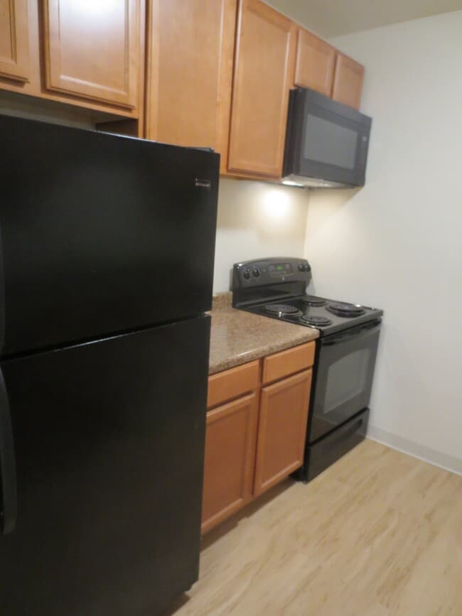 Photo - 6350 Forward Ave Apartment