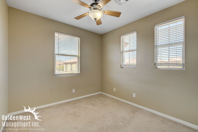 Building Photo - Beautiful 3Bdm, 2.5Ba in Mountain's Edge