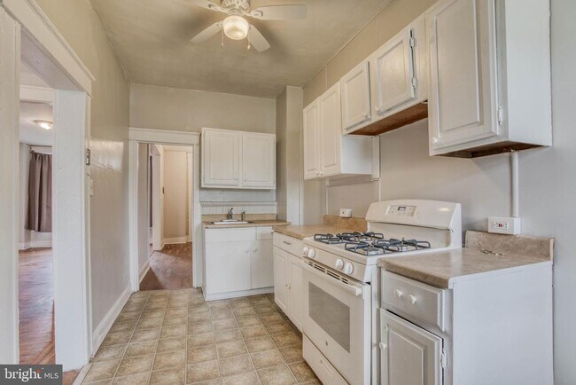 Foto del edificio - 1719 E 29th St