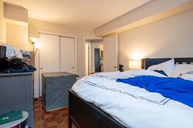 Foto del edificio - 730 7th St SE