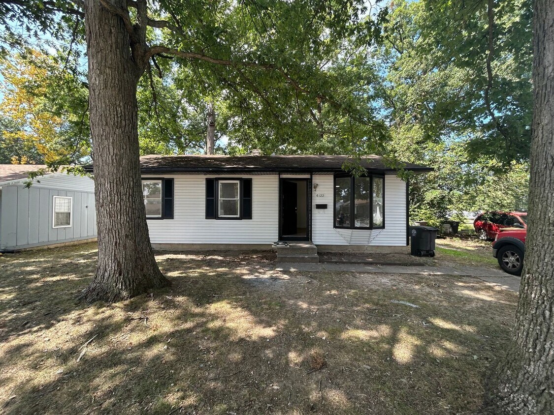 Foto principal - COMING SOON! 3 BEDROOM HOME!