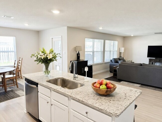 Foto del edificio - 15340 Leighwood Ln