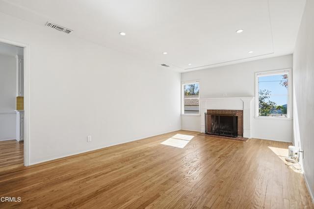 Foto del edificio - 2938 Santa Carlotta St