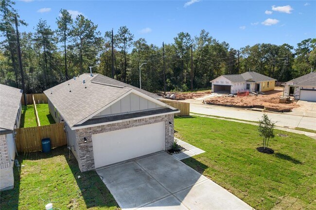 Building Photo - 10827 Prickly Ash Dr